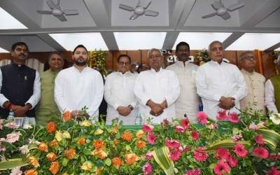 Nitish, Tejashwi in Ranchi to meet Hemant Soren for Oppn unity