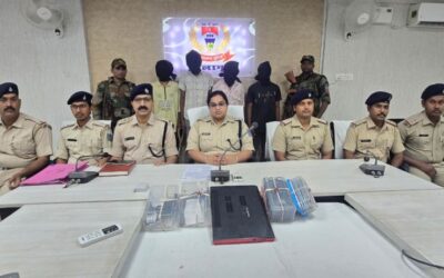 Four arrested with weapons and live rounds, loot-related items recovered