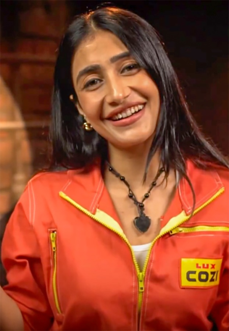 Dhanashree Verma’s Subtle Response Goes Viral After Samay Raina’s “Sugar Daddy” Post on Chahal