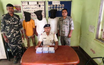 Three Cyber Fraudsters Held in Deoghar; Phones and SIM Cards Recovered