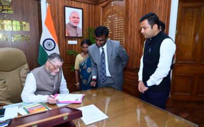 Jharkhand Governor Submits Enumeration Form Under Special Voter List Revision Drive