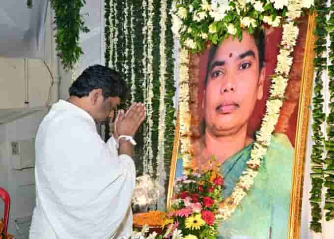 Hemant Soren Performs Mother’s Tenth-Day Rituals in Nemra, Feast Scheduled for Sunday